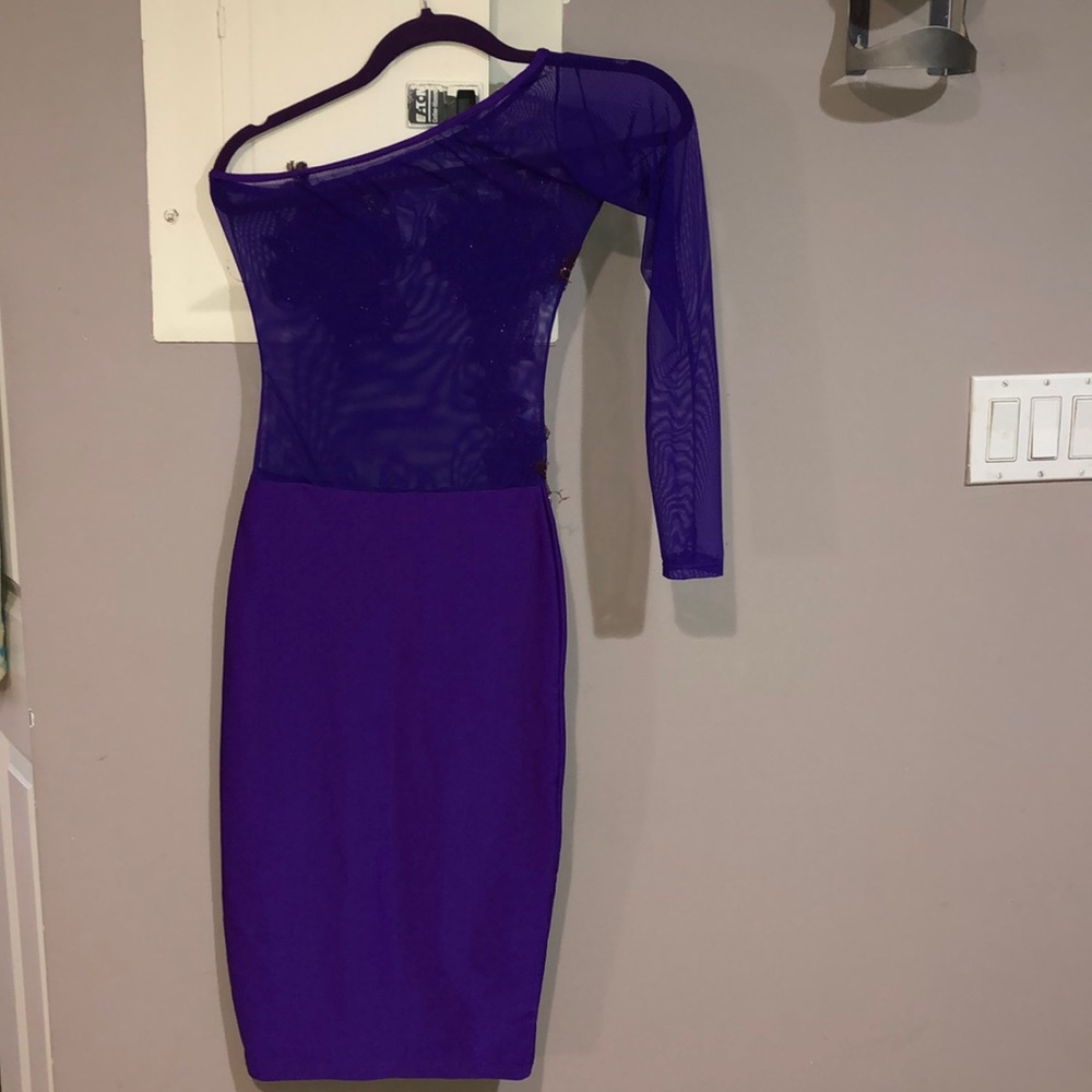 Dress - Picture 4 of 4